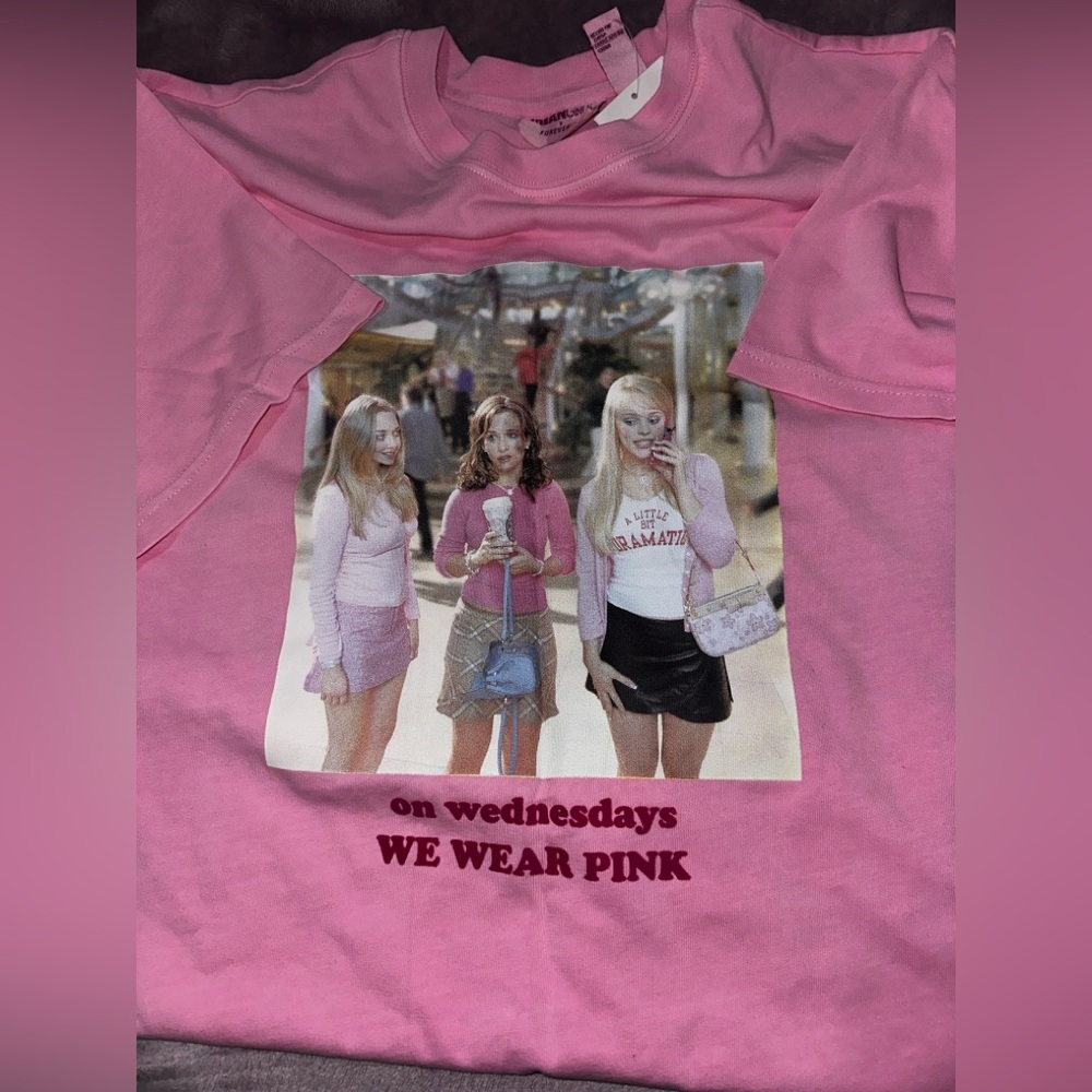 forever 21 I Small Mean Girls Movie Pink Graphic oversized short sleeve tshirt